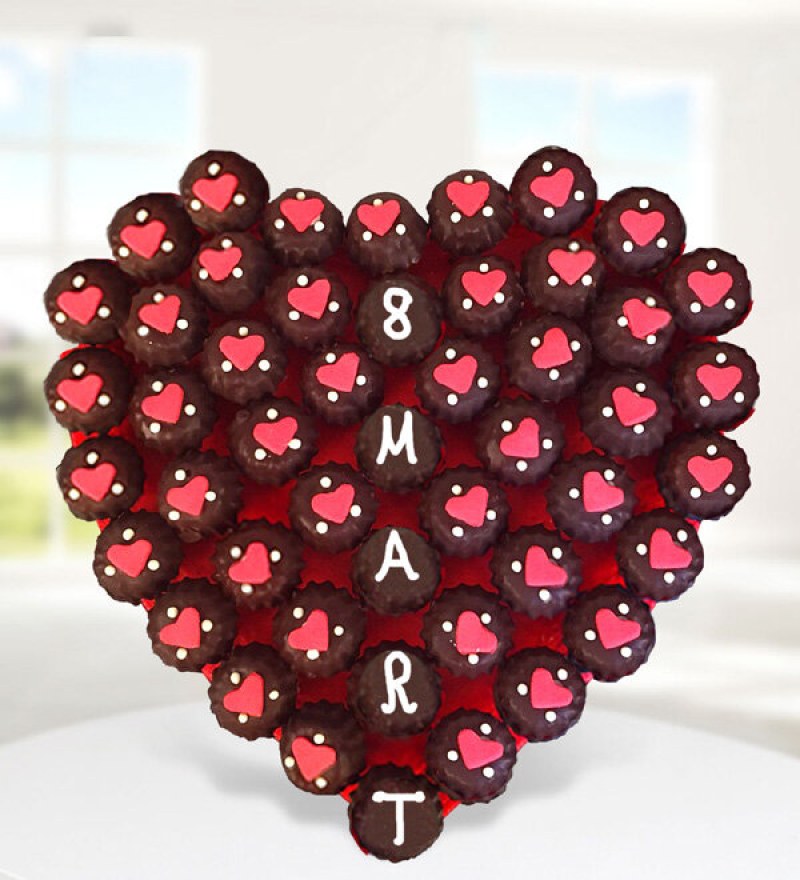 8 Mart Çikolatası